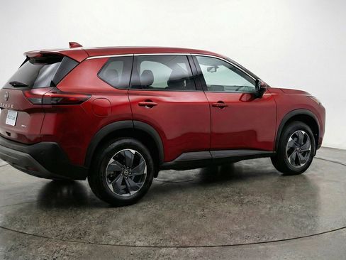 Used 2025 Nissan Rogue SV AWD/4WD image 9