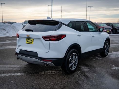 Used 2025 Chevrolet Blazer LT image 6