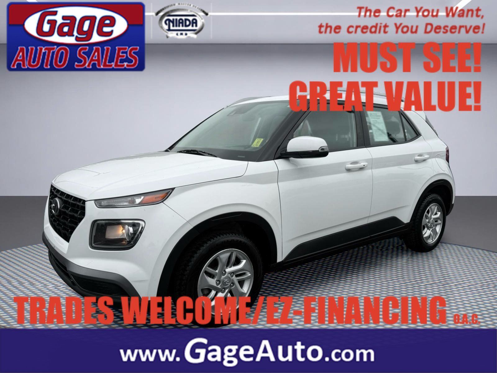 Used 2021 Hyundai Venue FWD image 1