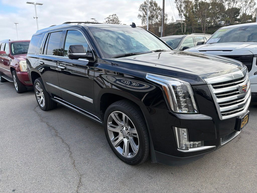 Used 2016 Cadillac Escalade Platinum AWD/4WD image 10