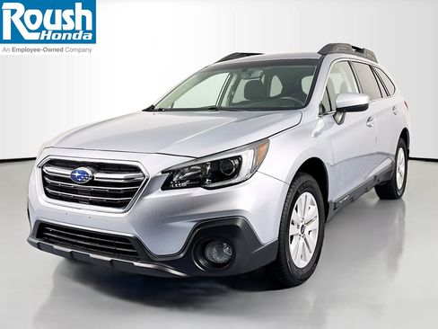 Used 2018 Subaru Outback 2.5i Premium image 1