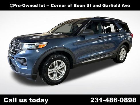 Used 2020 Ford Explorer XLT w/ Comfort Package AWD/4WD image 1