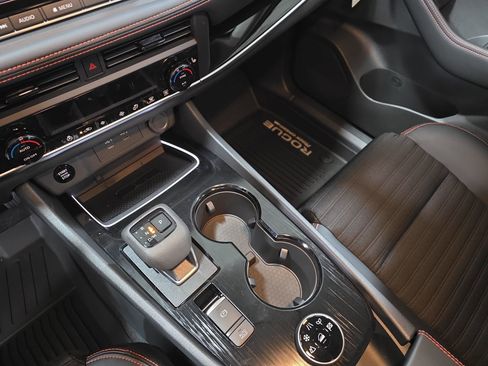 New 2026 Nissan Rogue SV w/ Rock Creek Premium Package AWD/4WD image 25