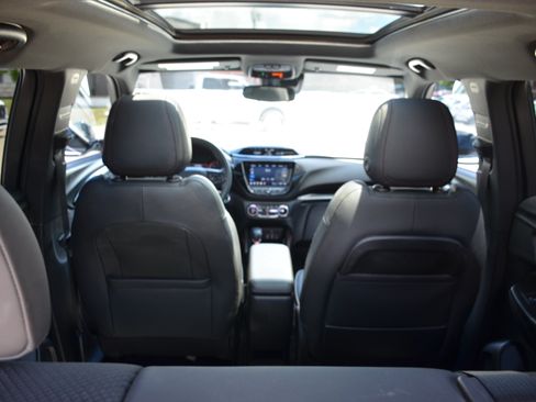 Used 2022 Chevrolet TrailBlazer RS w/ Sun and Liftgate Package AWD/4WD image 46