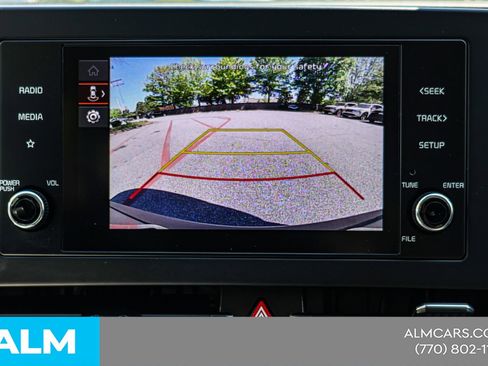 Used 2025 Kia Sportage LX FWD image 29