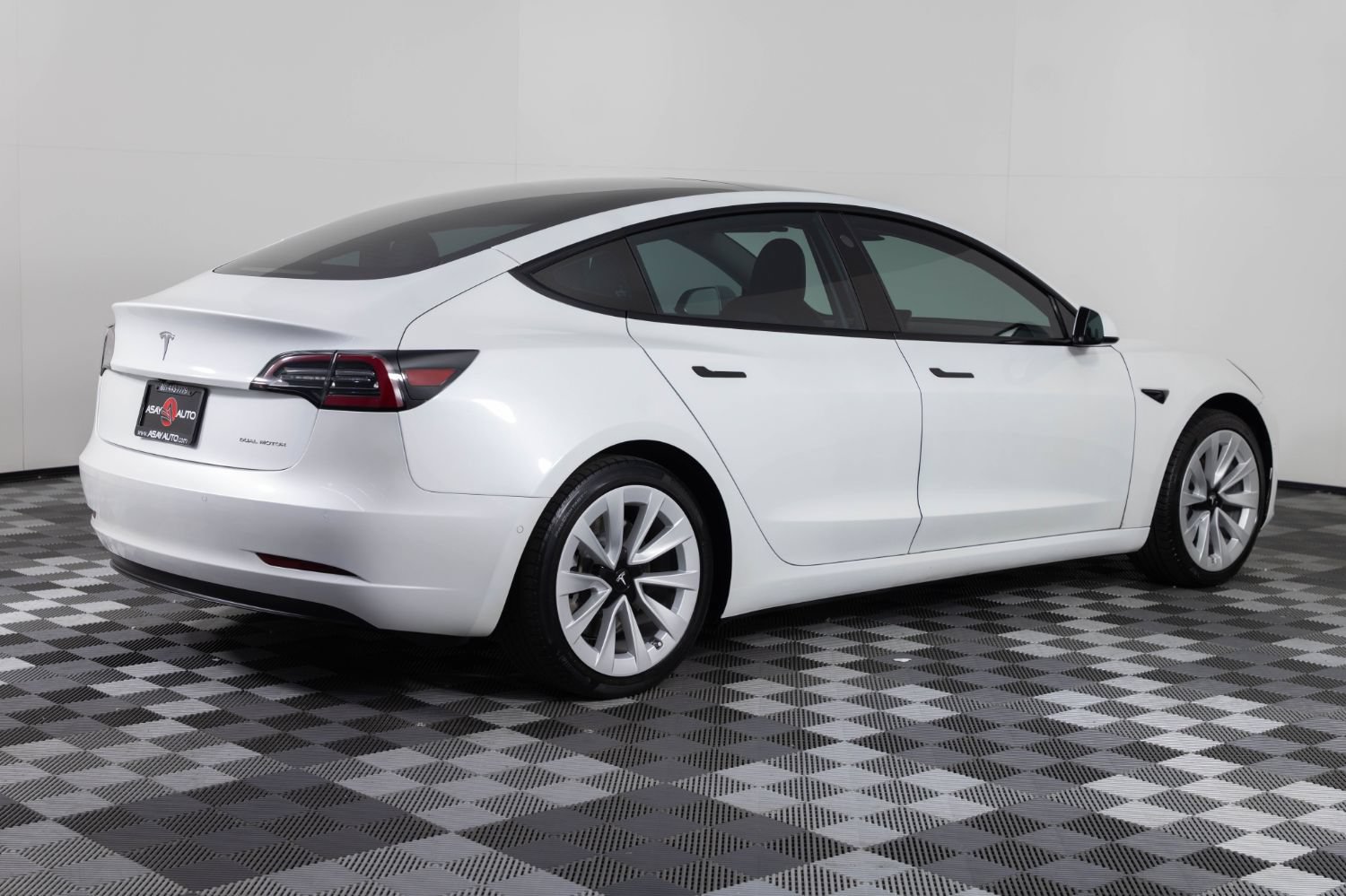 Used 2021 Tesla Model 3 Long Range AWD/4WD image 8