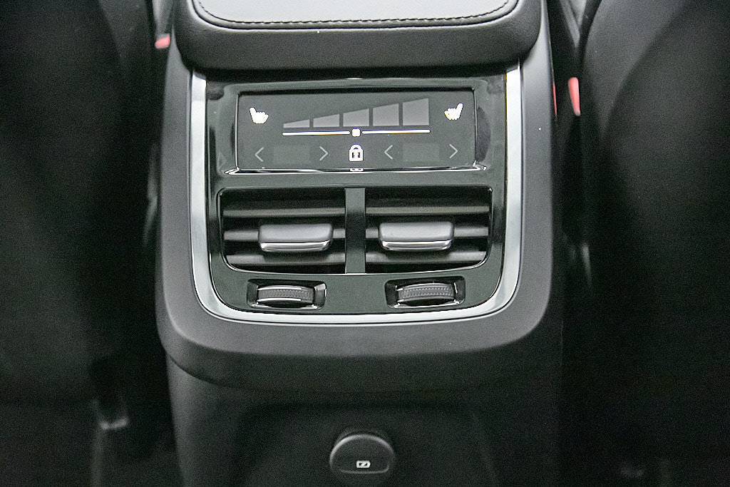 Certified 2023 Volvo XC90 T8 Plus w/ Protection Package AWD/4WD image 28