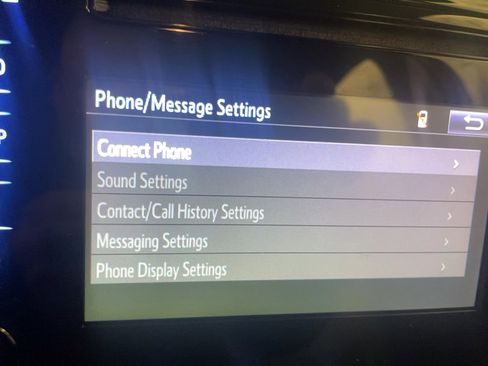 Used 2017 Toyota Corolla LE image 11