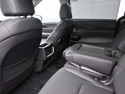 Used 2026 Kia Carnival SX Prestige FWD image 21