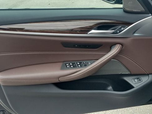 Used 2023 BMW 540i xDrive w/ Executive Package AWD/4WD image 17