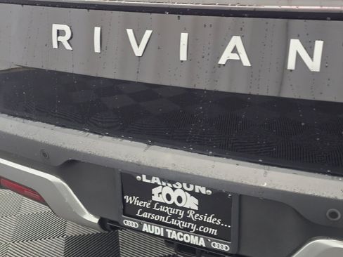 Used 2022 Rivian R1T Adventure AWD/4WD image 30