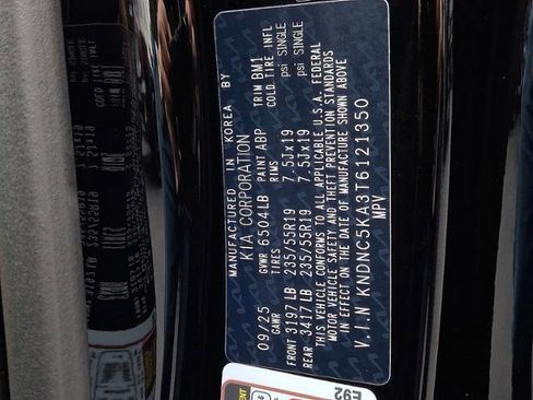 New 2026 Kia Carnival EX image 10