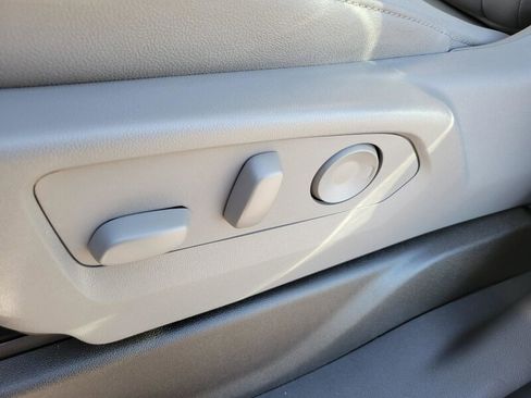 New 2026 GMC Sierra 1500 SLT w/ SLT Premium Plus Package image 19