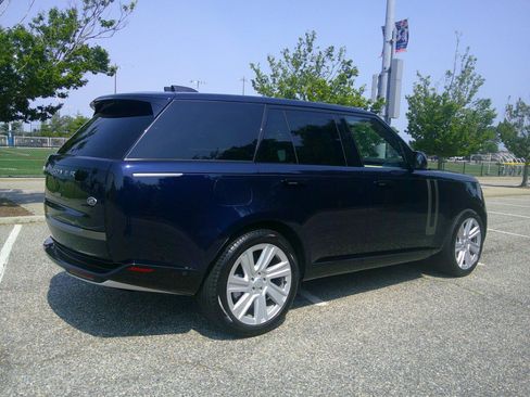 Used 2023 Land Rover Range Rover SE AWD/4WD image 26