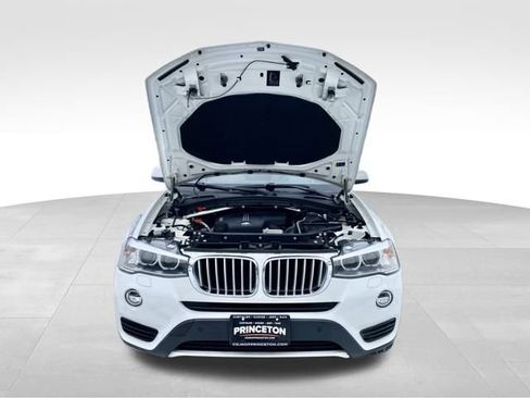Used 2017 BMW X3 xDrive28i image 9