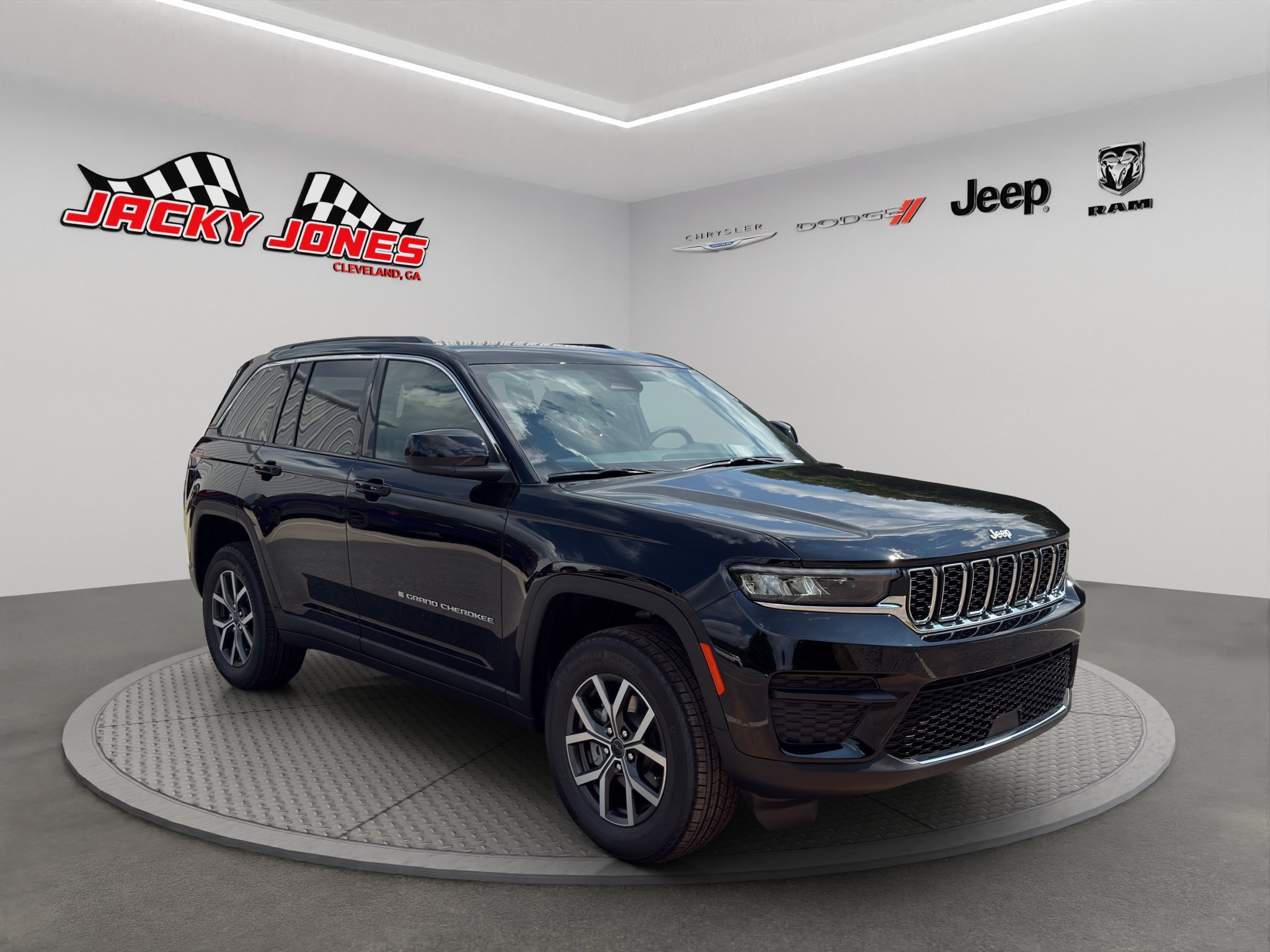 New 2027 Jeep Grand Cherokee Laredo X RWD image 11