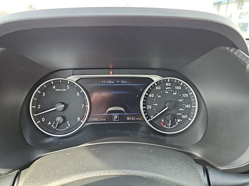 Used 2023 Nissan Sentra SR FWD image 14