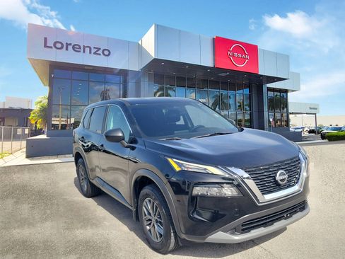 Used 2023 Nissan Rogue S FWD image 3