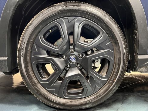 Used 2023 Subaru Ascent Onyx Edition image 29