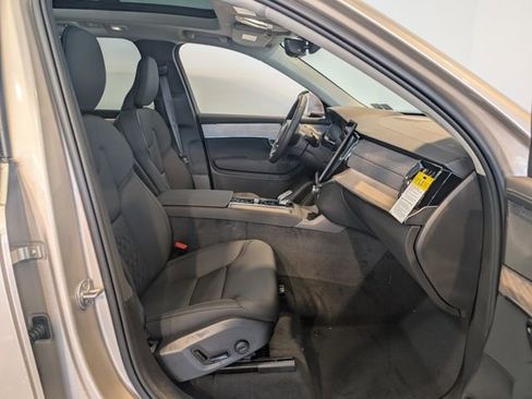 New 2026 Volvo XC90 B6 Plus w/ Protection Package image 32