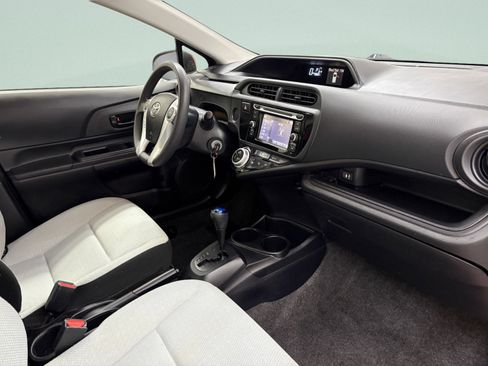 Used 2015 Toyota Prius C One FWD image 16