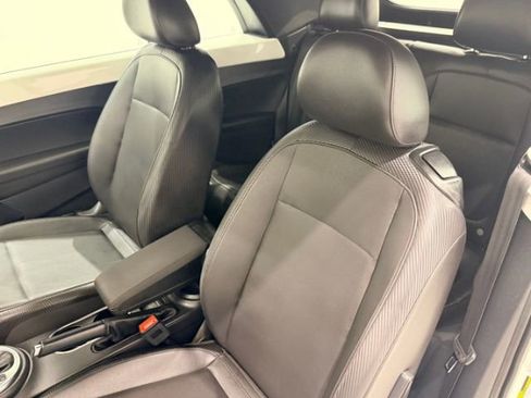 Used 2014 Volkswagen Beetle TDI image 28