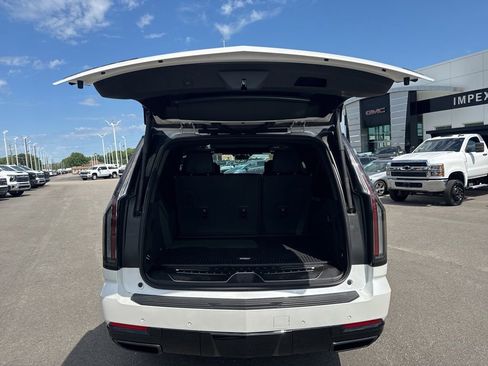 Used 2025 Cadillac Escalade ESV Sport Platinum AWD/4WD image 33