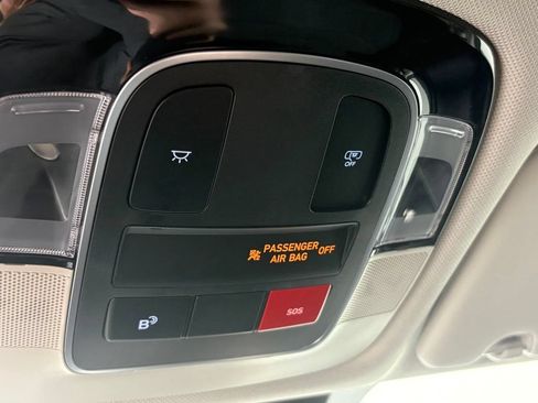 Used 2021 Buick Encore Preferred FWD image 11