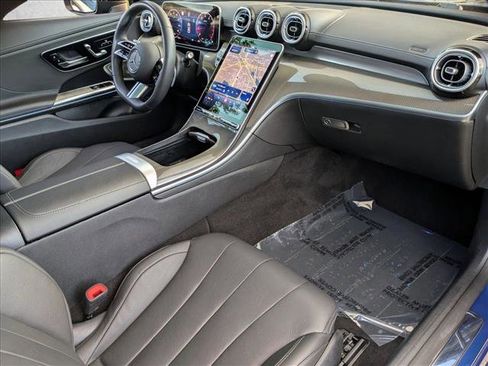 Used 2025 Mercedes-Benz CLE 300 4MATIC Coupe image 23