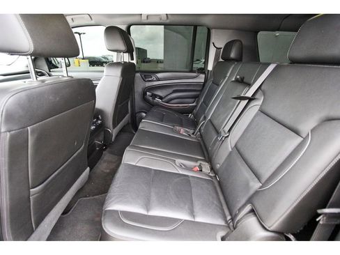 Used 2018 GMC Yukon XL SLT image 7