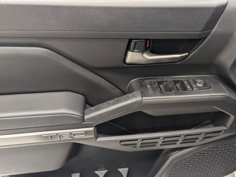 New 2025 Toyota Tacoma SR image 10
