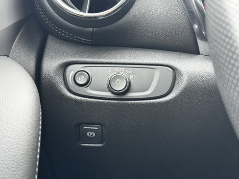 Certified 2023 Chevrolet Blazer LT w/ Driver Confidence Package image 33