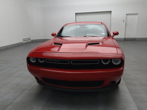 Used 2017 Dodge Challenger SXT image 15