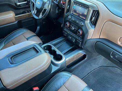 Used 2020 Chevrolet Silverado 3500 High Country w/ Z71 Off-Road Package image 17