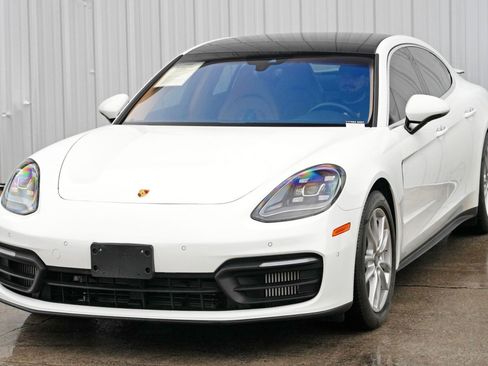 Used 2021 Porsche Panamera w/ Premium Package image 50