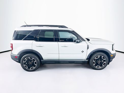 Used 2023 Ford Bronco Sport Outer Banks w/ Tech Package AWD/4WD image 10