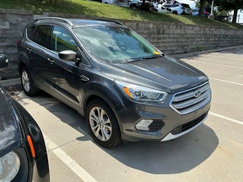 Used 2019 Ford Escape SEL FWD image 5