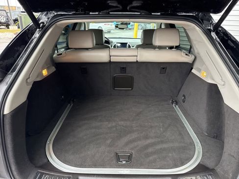 Used 2016 Cadillac SRX Performance w/ Driver Awareness Package image 9