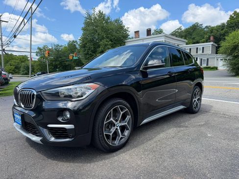 Used 2019 BMW X1 xDrive28i w/ Convenience Package AWD/4WD image 3