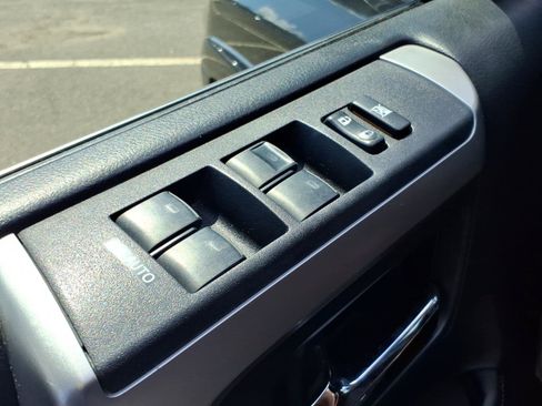Used 2016 Toyota 4Runner Limited AWD/4WD image 17