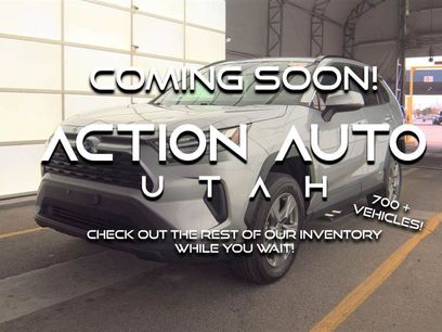 Used 2022 Toyota RAV4 XLE w/ Convenience Package