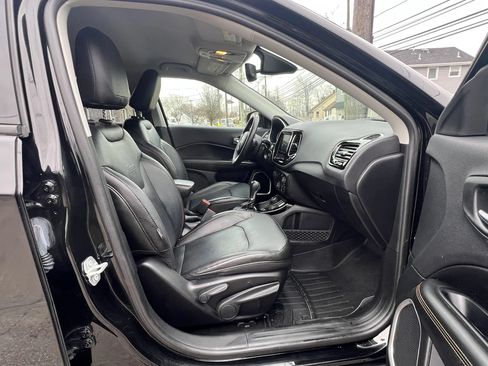 Used 2018 Jeep Compass Limited w/ Safe & Security Group AWD/4WD image 32