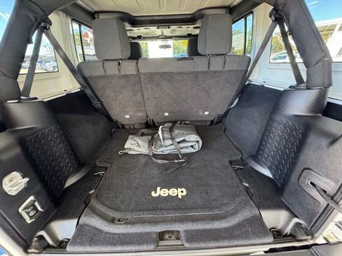 Used 2011 Jeep Wrangler Unlimited Sport image 10