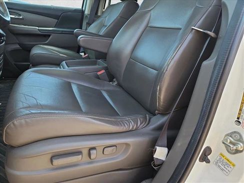 Used 2014 Honda Odyssey Touring image 15