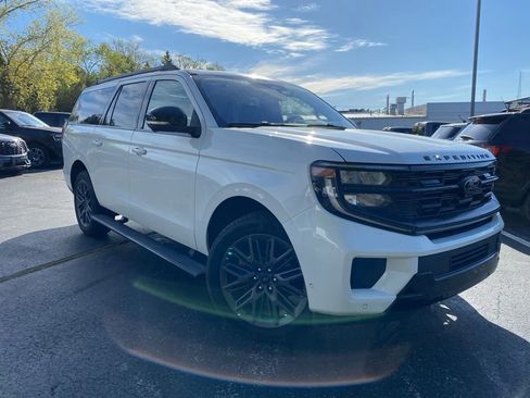Certified 2025 Ford Expedition Max Platinum w/ Stealth Performance Package AWD/4WD image 1