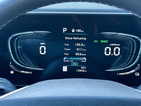 Certified 2024 Kia Niro EX image 26