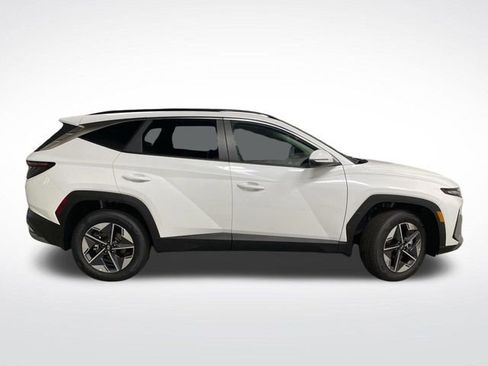New 2025 Hyundai Tucson SEL image 2