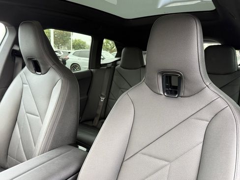 Used 2026 BMW iX xDrive45 w/ Premium Package image 22