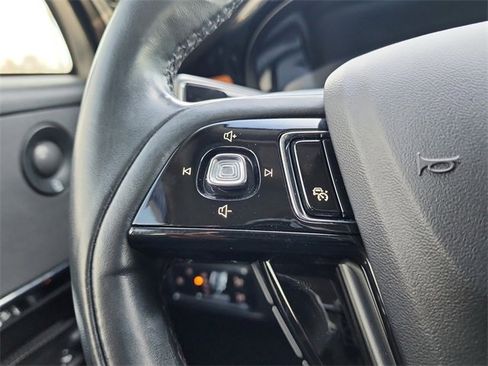 Used 2020 Lincoln Corsair Reserve w/ Equipment Group 202A image 24