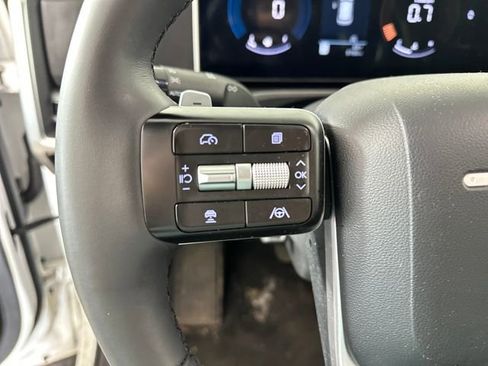 Used 2026 Hyundai Santa Fe SE image 15